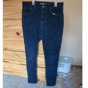 Levi’s High Rise Skinny Jeans